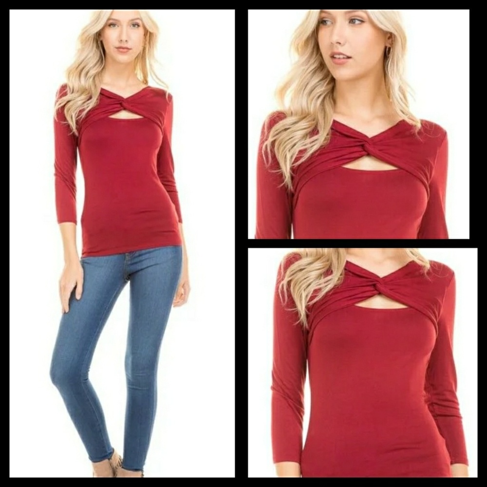*CLEARANCE* Top with a Twist